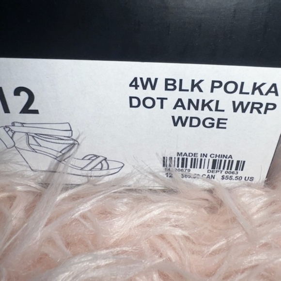 Size 12w woman's wedge - Picture 5 of 5